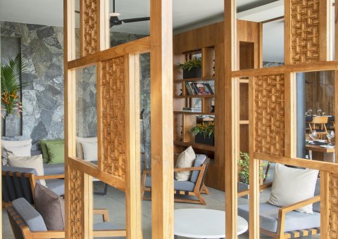 Gemütliche Sitzecken in der Lounge