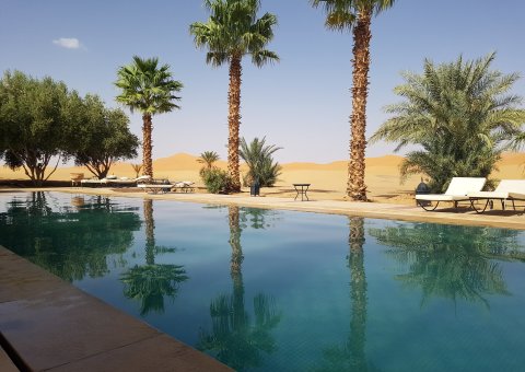 Das Hotel Kanz Erremal inmitten der Wüste