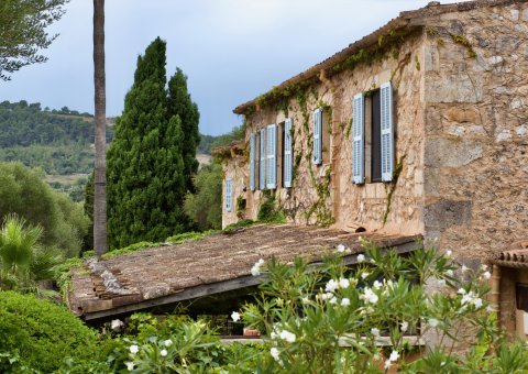 Blick auf die Finca und die umliegende Landschaft