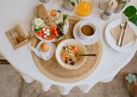 Jeden Tag steht Ihnen ein umfangreiches Frühstücks-Buffet zur Verfügung