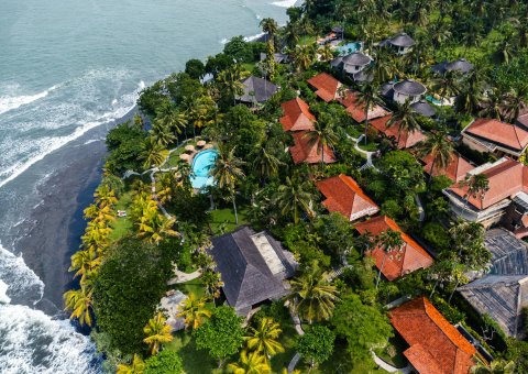 Das Puri Dajuma Eco Resort liegt in einem 1,5 ha großen tropischen Garten