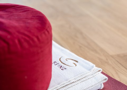 Yoga üben mit der hochwertigen Ausstattung im SEINZ