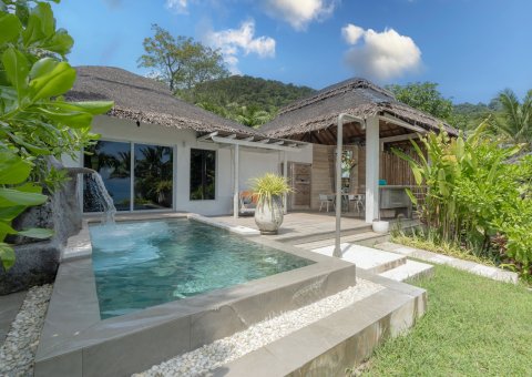 Entspannen am Pool der Seaview Villa