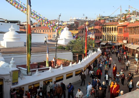 Der Platz um die Buddha Stupa in Bodnath