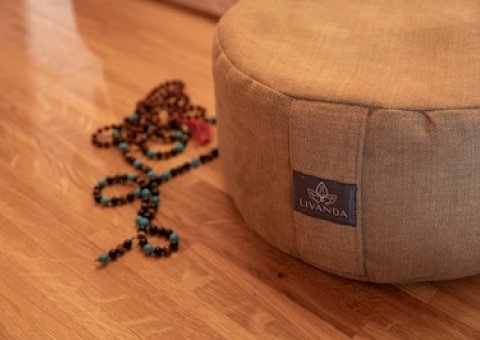 Hier finden Sie alles was Sie zum Üben und Meditieren brauchen