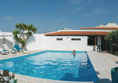Abkühlen im Pool