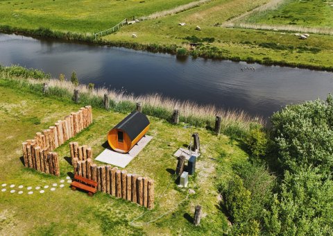 In der Sauna mit Blick in die Weite entspannen