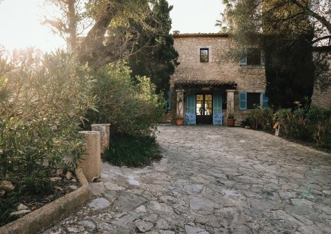Die Auffahrt zur Yoga Finca