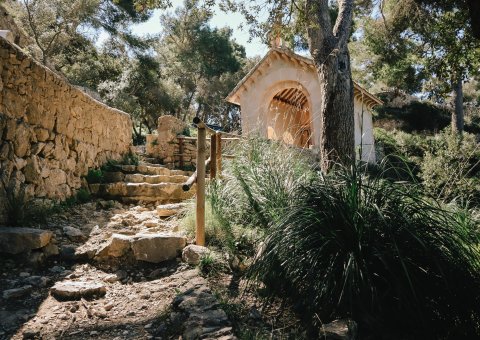 Der Weg zum Kloster Sant Salvadorr